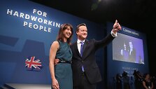 Davidas Cameronas su žmona Samantha konservatorių partijos suvažiavime