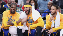Kevinas Durantas, JaVale'is Mcgee ir Stephenas Curry