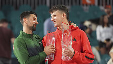 Novakas Džokovičius ir Jakubas Men&scaron;ikas