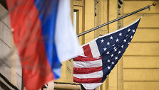 JAV nori pasitraukti i&scaron; INF sutarties, Rusija kaltina amerikiečius
