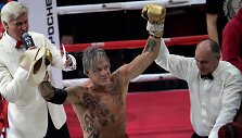 Mickey Rourke ir Ellioto Seymouro kova