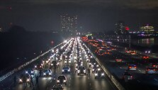 Protestuotojai greitkelyje, Kalifornijoje.