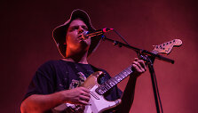 Maco DeMarco koncerto akimirka