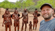 Himba kaimo vaizdai