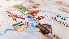 Projektas Lietuvon.lt pristatė ranka pie&scaron;tą kelionių po Lietuvą žemėlapį vaikams