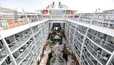 Didžiausias pasaulyje kruizinis laivas &bdquo;Symphony of the Seas&ldquo;