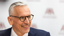 prof. Tomas Jovai&scaron;a