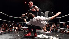 &bdquo;Hoodslam&ldquo; &ndash; beproti&scaron;kaiusias ir ne&scaron;vankiausias Oklando amerikieti&scaron;kų imtynių vakaras
