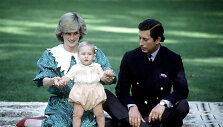 Princesė Diana ir princas Charlesas su sūnumi Williamu (1983 m.)