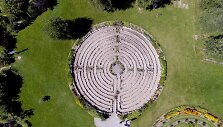Energetinių labirintų ir geometrinių figūrų parkas prie Platelių
