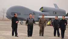 Naujasis &Scaron;iaurės Korėjos žvalgybinis orlaivis ir Kim Jong Unas