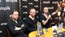 Adamas &bdquo;Nergalis&ldquo; Darski vienoje knygynų tinklo parduotuvėje