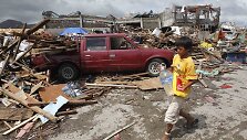 Filipinų Taklobano miestas, nusiaubtas taifūno Haiyan