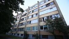Griūvantis daugiabutis Kaune
