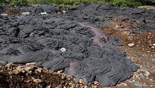 Lava grasina Havajų miesteliui.