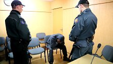 Nužudymo ir seksualinių prievartavimų bylos nagrinėjimas
