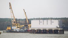 Klaipėdos uosto kanalą įveikęs &bdquo;Independence&ldquo; pri&scaron;vartuotas SGD terminale.