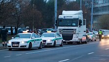 į Lietuvą atgabenta trečioji eurų siunta