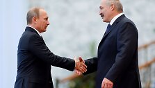 Rusijos prezidentas Vladimiras Putinas ir Baltarusijos prezidentas Aliaksandras Luka&scaron;enka