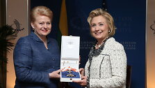 Dalia Grybauskaitė ir Hillary Clinton