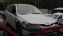 Apgadintas vagių automobilis