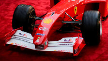 Michaelio Schumacherio bolidas, atne&scaron;ęs jam pergalę 2001 F1 čempionate
