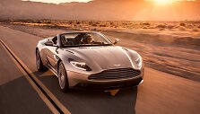 &bdquo;Aston Martin DB11 Volante&ldquo; kabrioletas.