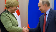 Kolinda Grabar-Kitarovič ir Vladimiras Putinas