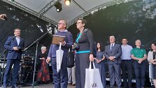 Antano Macijausko premijos įteikimas Lilijai Valatkienei ir Vytautui Jonui Ju&scaron;kai įvyko Biržuose