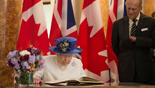 Karalienė Elizabeth II paminėjo 150-ąsias Kanados valstybingumo metines