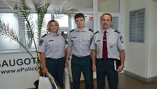 &Scaron;iaulių komisariato pareigūnai Inesa Gavrilova, Žilvinas Drąsutis (kairėje) ir vir&scaron;ininko pavaduotojas Vincas Urbonavičius.