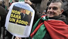 Italai palaiko nuteistąjį ekspremjerą Silvio Berlusconį