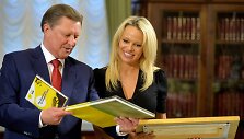 Sergejus Ivanovas, Pamela Anderson