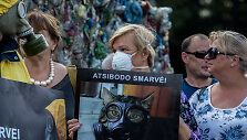 Dėl sklindančio kvapo Ramučių gyventojai susirinko į protestą