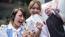 &bdquo;Apple&ldquo; pradėjo prekybą i&scaron;maniaisiais telefonais &bdquo;iPhone 6&ldquo; ir &bdquo;iPhone 6 Plus&ldquo;