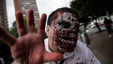 &bdquo;Zombių&ldquo; paradas Toronte