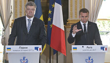 Petro Poro&scaron;enka ir Emmanuelis Macronas
