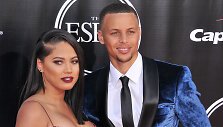 Stephenas Curry su žmona