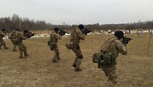 Lietuvos ir Danijos kariai įgūdžius lavina žvalgybos padalinių pratybose