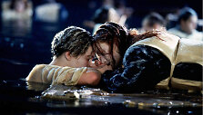 Kate Winslet ir Leonardo DiCaprio filme &bdquo;Titanikas&ldquo; (1997 m.)