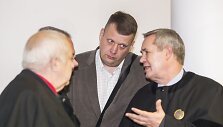 Tomas Ulpis ir advokatai teisme