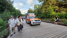 Savaitgalis pajūryje buvo intensyvus gelbėtojams: vien sekmadienį i&scaron; Baltijos i&scaron;traukti &scaron;e&scaron;i skendę poilsiautojai. Keliems prireikė medikų.