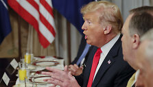 D.Trumpo ir J.Stoltenbergo susitikimas