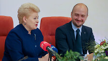 Prezidentė Dalia Grybauskaitė lankosi &bdquo;Transparency school&ldquo; stovykloje