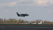 Aviacijos bazėje &Scaron;iauliuose leidžiasi NATO lėktuvas