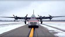 &bdquo;Chevrolet Silverado&ldquo; tempia 17 tonų lėktuvą
