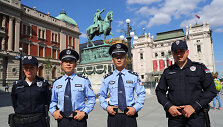 Kinų ir serbų policijos pareigūnai Belgrade