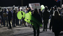 Žmonės renkasi prie &bdquo;Area 51&ldquo;