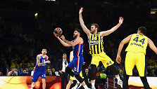 Eurolygos pusfinalis: &bdquo;Fenerbahče&ldquo; &ndash; &bdquo;Anadolu Efes&ldquo;