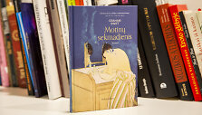 Knyga &bdquo;Motinų sekmadienis&ldquo;